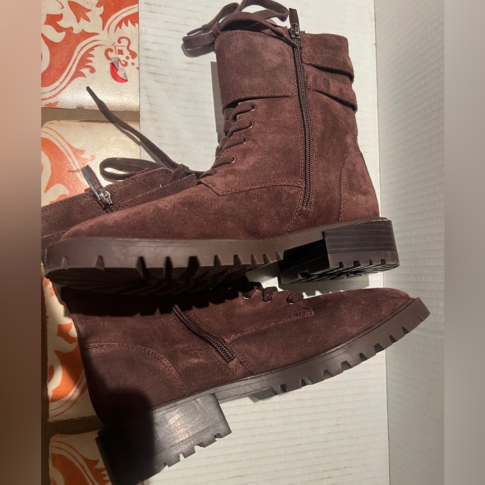 VINCE CAMUTO Fawdry Chocolate Brown Suede Lace Up Combat Motto Boot Size 7M NEW - Picture 12 of 14